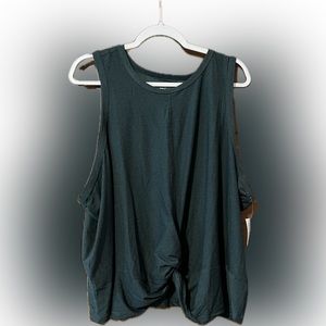 Old Navy Active Wear: Soft Twist-Front Cropped Top
